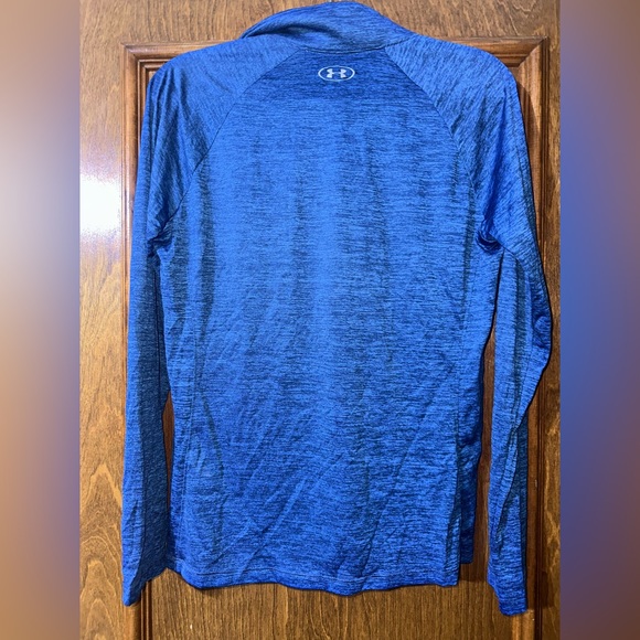 Under armor Pullover - Picture 3 of 3